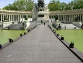 Presentado el escenario acuático del Retiro para la gala del domingo