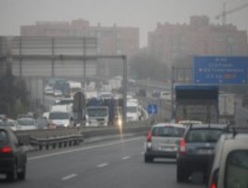 La niebla complica el tráfico