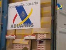 La Agencia Tributaria requisa 561.500 cajetillas falsas de tabaco en Coslada