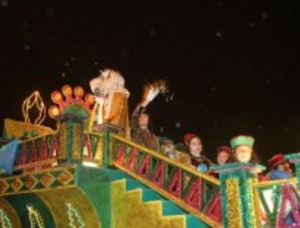 Los municipios reciben a Sus Majestades