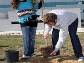 Un nuevo árbol por cada recién nacido en el Hospital Universitario Puerta de Hierro-Majadahonda