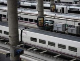 Fomento augura una bajada del precio del AVE
