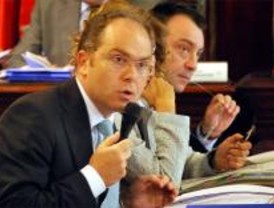 El Ayuntamiento está 'relativamente satisfecho' con su rating económico