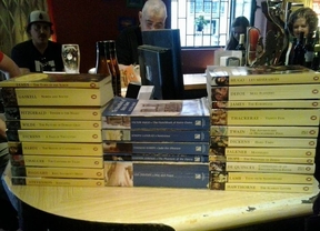 J&J Books and Coffee Shop: Lecturas en versión original