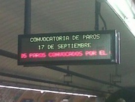 Los usuarios de Metro de Madrid apuestan por el taxi y el coche como alternativas por la huelga de transporte