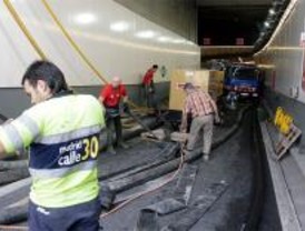 La M-30 se inundó por 'una aportación de agua inesperada'
