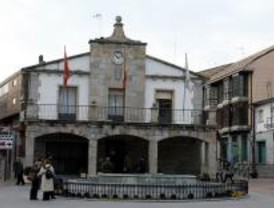 El PP y PdVG presentan una moción de censura contra la alcaldesa de Galapagar