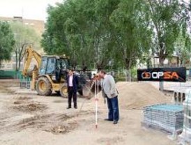Comienzan la remodelación del campo fútbol del Naya en Alcalá