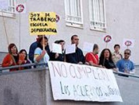 Los padres del Trabenco seguirán con la acampada de 'de manera indefinida'