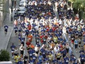Unos 10.000 deportistas recorren 10 km del centro de Madrid