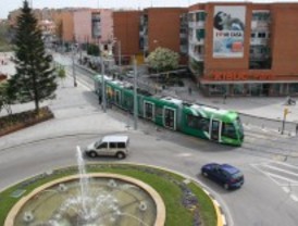 El tranvía de Parla recibe más de 13.000 viajeros al día