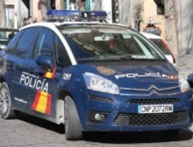 Roban un banco en Usera y huyen por las alcantarillas