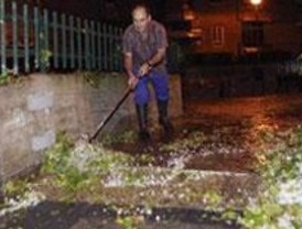 Las lluvias provocan balsas de agua e inundaciones en sótanos en la zona oeste de la región