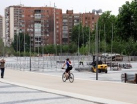 Ya se prepara la fiesta de España en el Manzanares