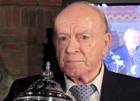 Alfredo Di Stéfano continúa "estable dentro de la gravedad"