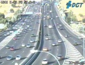 Dos accidentes ralentizan el tráfico en la hora punta