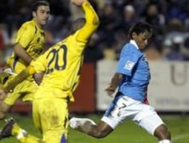 2-3. El Racing despierta del sueño al Alcorcón