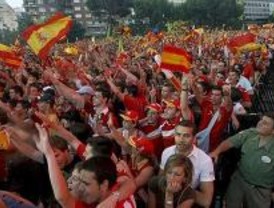 69 personas heridas leves en la fiesta en Madrid por el partido de la Selección