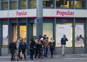 Sacar dinero entre foto y foto