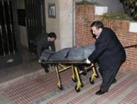 Fallecen dos personas y otra resulta herida tras una reyerta