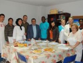 Alcalá forma a una treintena de inmigrantes