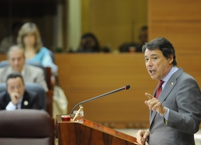 González: "Respetamos a los profesores pero mucho más a los padres y alumnos"