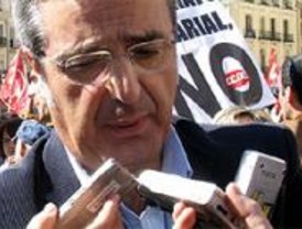 UGT cree que la Comunidad quiso decir 'ilegalizar' en vez de 'inhabilitar' a su líder
