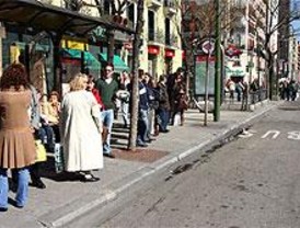 El uso del autobús cayó un 2,38% y aumentó el del Metro un 17,46% en abril