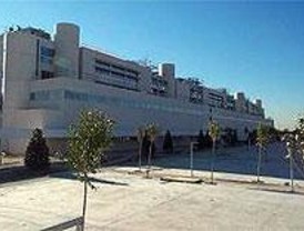 Los jugadores del Fuenlabrada entregarán regalos en el hospital del municipio