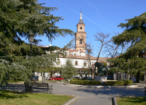 Piden que se proteja la plaza mayor de Barajas