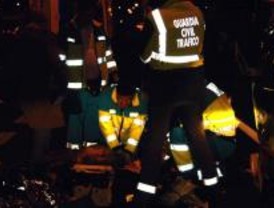 Muere arrollado al auxiliar a un conductor