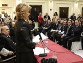 Aguirre preside el acto conmemorativo del Colegio de Abogados de Madrid