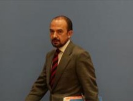 Villanueva cree suficiente el calendario actual de apertura comercial en domingo