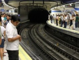 La huelga de metro provoca retrasos pero escasos incidentes