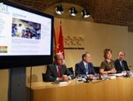 Aguirre presenta la web y el logo de la Fundación Dos de Mayo