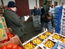 Eroski y FESBAL entregarán alimentos frescos a personas desempleadas