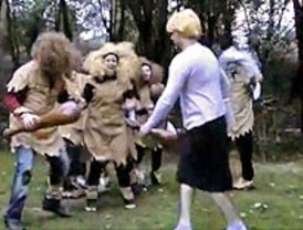 JSM parodia a Aguirre por negarse a comprar portátiles para los alumnos de Primaria