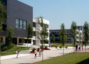 La empresa de limpieza de la URJC anuncia un ERE para la mitad de su plantilla