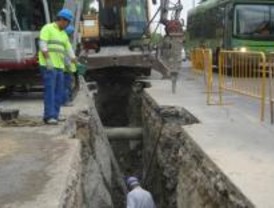 Limpieza de alcantarillas contra inundaciones en Coslada