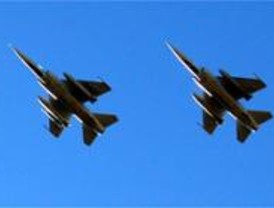 Continúan los ensayos de los aviones de las Fuerzas Armadas en la Castellana