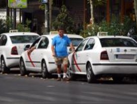 Guerra interna en el sector del taxi