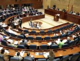 La Asamblea no califica las peticiones de comparecientes de PSOE e IU