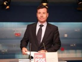 Gómez: 'Hay que superar el modelo económico franquista'