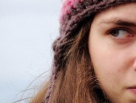 Analizan las causas y consecuencias económicas de la envidia