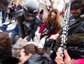 El 15M vuelve a Sol por los Derechos Humanos