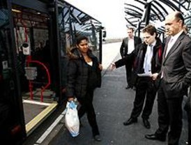 Los metrobuses tendrán motores ecológicos y serán accesibles
