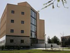 Más de 600.000 personas reciben cada año atención de los servicios sociales municipales