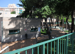 Detenido por abusos sexuales a un menor y exhibicionismo en la piscina de la Concepción