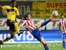 El campeón tropieza en su debut