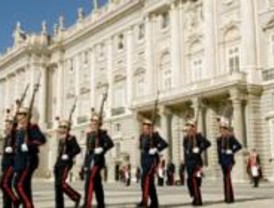 Primer relevo solemne de Guardia 2008 en el Palacio Real